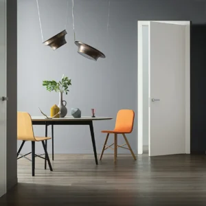 Միջսենյակային դուռ