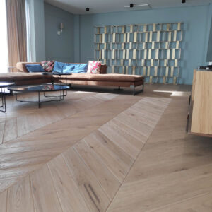 Մանրահատակ